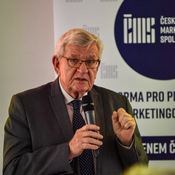 esk marketingov spolenost - Marketing a komunikace: Inovace a trendy ve vuce na vysokch kolch