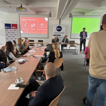 esk marketingov spolenost - Marketing a komunikace: Inovace a trendy ve vuce na vysokch kolch